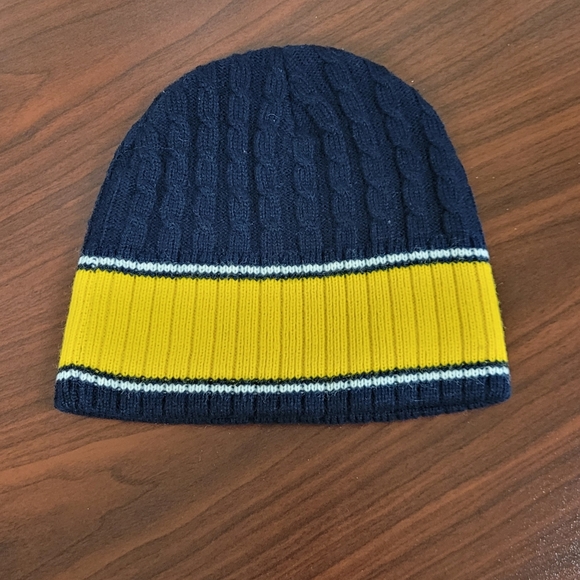 Corona Beanie - Picture 5 of 6